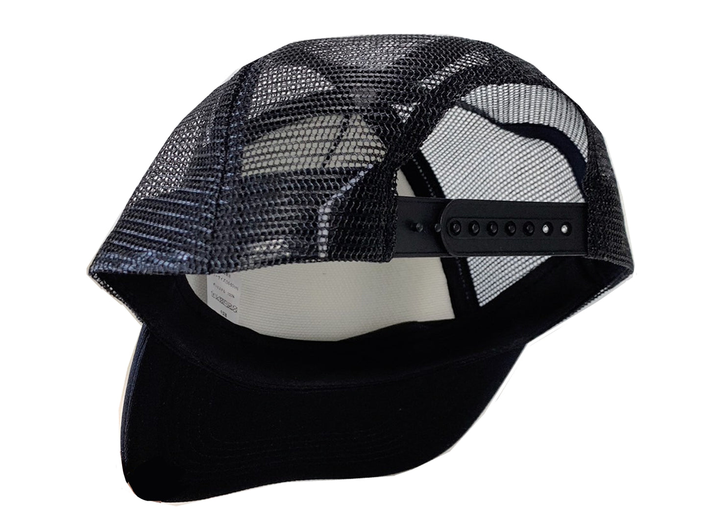 Mesh cap (Raicho-kun in the center)